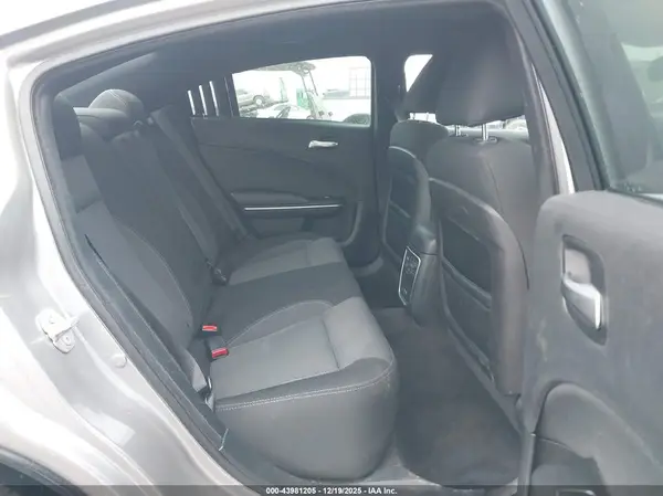 2C3CDXBG7GH277050 2016 DODGE CHARGER - Image 8
