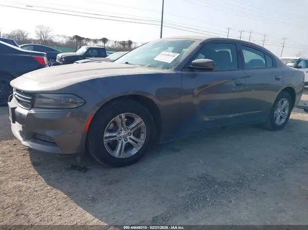 2C3CDXBG7HH638701 2017 DODGE CHARGER - Image 2