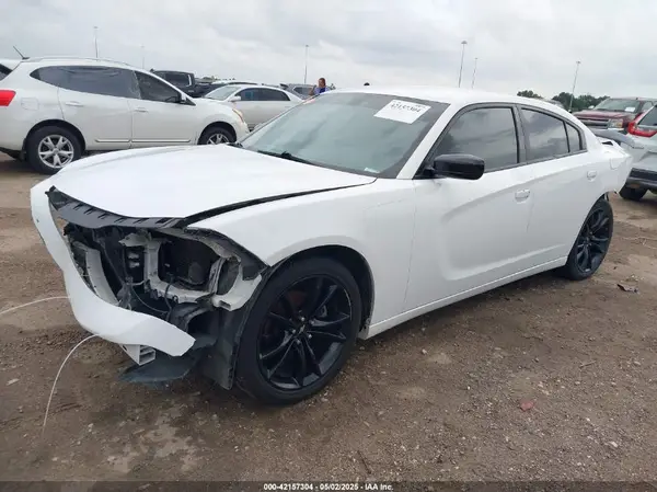 2C3CDXBG7JH135661 2018 DODGE CHARGER - Image 2