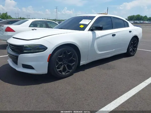 2C3CDXBG7JH157420 2018 DODGE CHARGER - Image 2