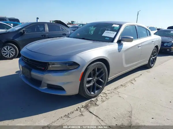 2C3CDXBG7JH173696 2018 DODGE CHARGER - Image 2
