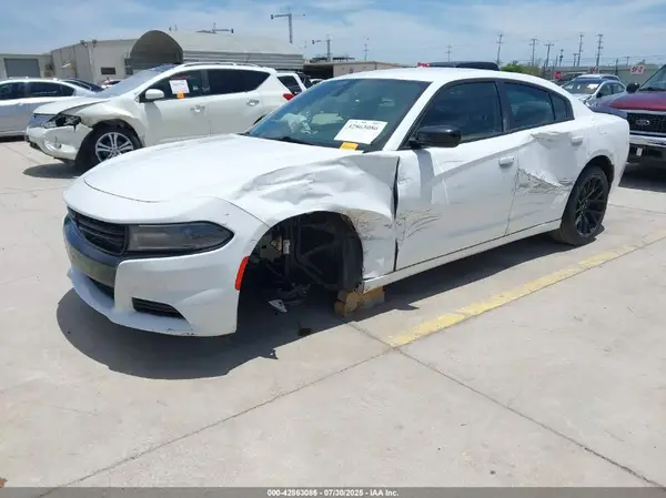 2C3CDXBG7JH313634 2018 DODGE CHARGER - Image 2