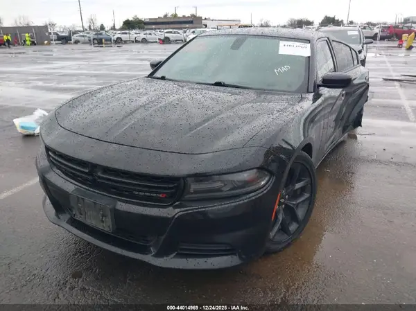 2C3CDXBG7KH523233 2019 DODGE CHARGER - Image 2