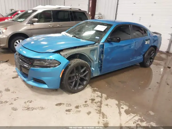 2C3CDXBG7KH553218 2019 DODGE CHARGER - Image 2