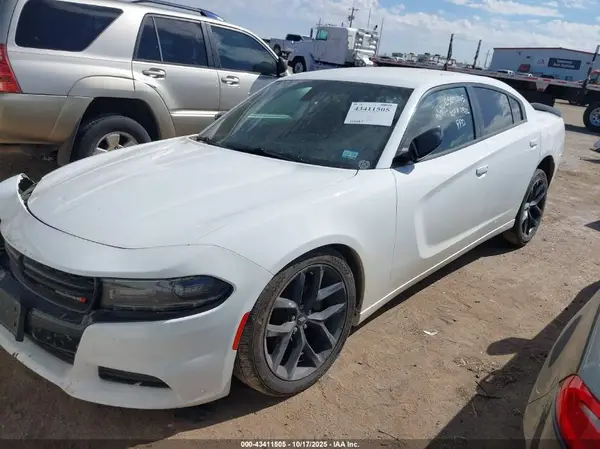 2C3CDXBG7KH554501 2019 DODGE CHARGER - Image 2