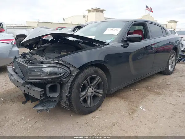 2C3CDXBG7KH572089 2019 DODGE CHARGER - Image 2
