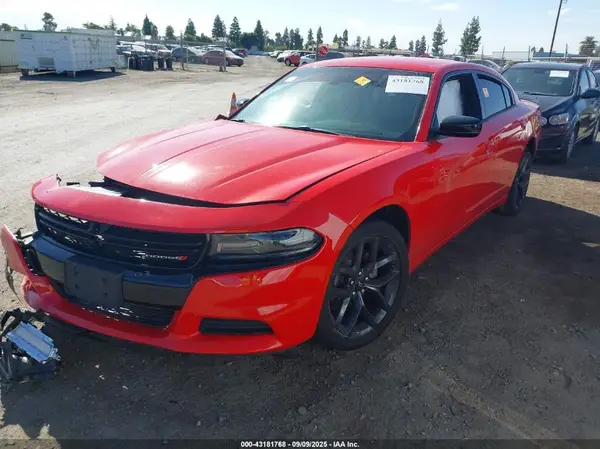 2C3CDXBG7KH592584 2019 DODGE CHARGER - Image 2