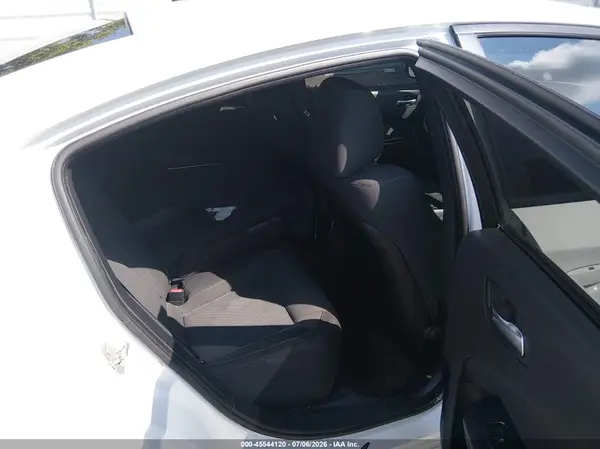 2C3CDXBG7KH636521 2019 DODGE CHARGER - Image 8