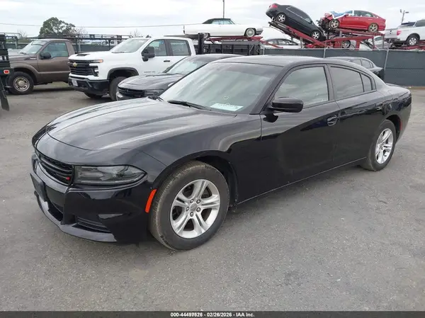 2C3CDXBG7KH637524 2019 DODGE CHARGER - Image 2
