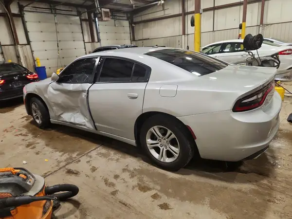 2C3CDXBG7KH657319 2019 DODGE CHARGER - Image 2