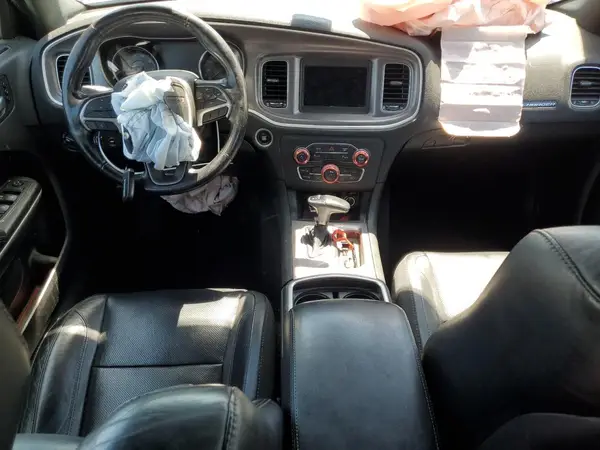 2C3CDXBG7KH696122 2019 DODGE CHARGER - Image 8