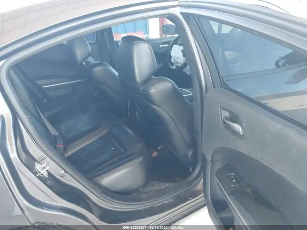 2C3CDXBG7KH711766 2019 DODGE CHARGER - Image 8