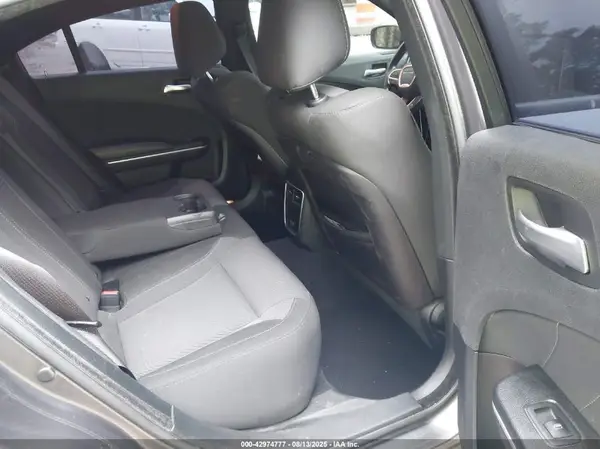 2C3CDXBG7KH713341 2019 DODGE CHARGER - Image 8