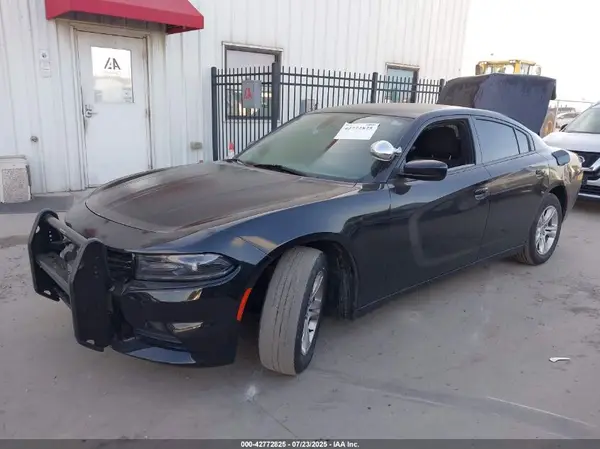 2C3CDXBG7KH734738 2019 DODGE CHARGER - Image 2