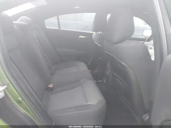 2C3CDXBG7KH748719 2019 DODGE CHARGER - Image 8