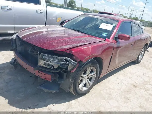 2C3CDXBG7LH118068 2020 DODGE CHARGER - Image 2