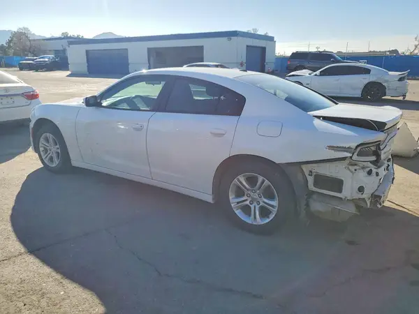 2C3CDXBG7LH136683 2020 DODGE CHARGER - Image 2