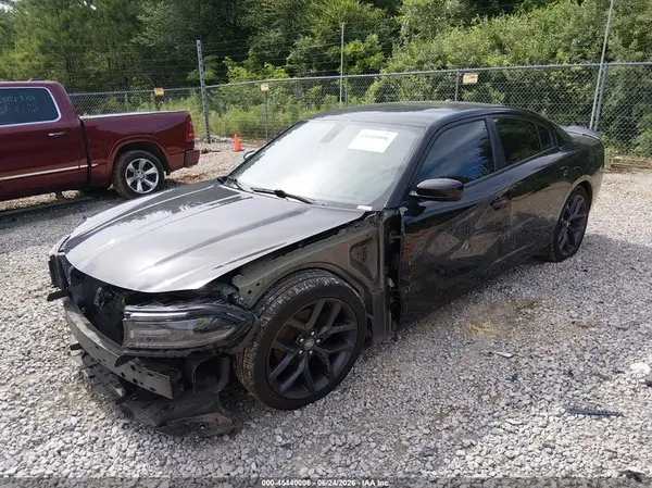 2C3CDXBG7LH137039 2020 DODGE CHARGER - Image 2