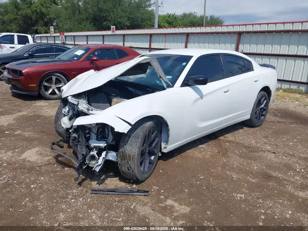 2C3CDXBG7LH208711 2020 DODGE CHARGER - Image 2