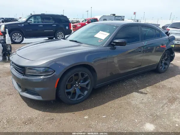 2C3CDXBG7LH234533 2020 DODGE CHARGER - Image 2