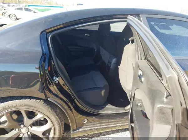 2C3CDXBG7LH238226 2020 DODGE CHARGER - Image 8