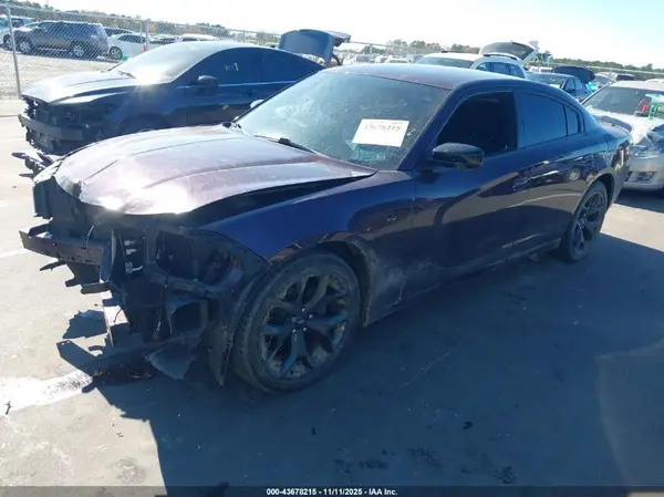 2C3CDXBG7LH249386 2020 DODGE CHARGER - Image 2