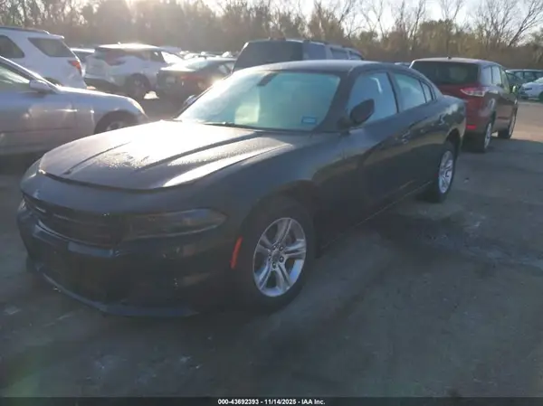 2C3CDXBG7PH635019 2023 DODGE CHARGER - Image 2
