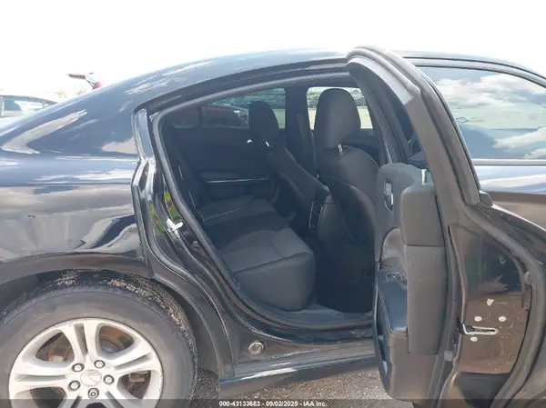 2C3CDXBG8GH109577 2016 DODGE CHARGER - Image 8