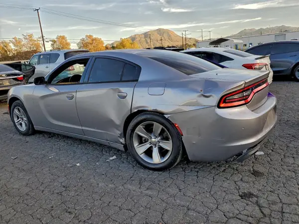 2C3CDXBG8GH173568 2016 DODGE CHARGER - Image 2