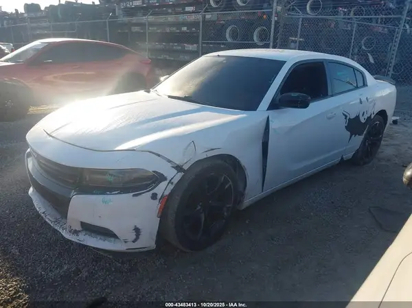 2C3CDXBG8GH216063 2016 DODGE CHARGER - Image 2