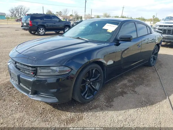 2C3CDXBG8GH267014 2016 DODGE CHARGER - Image 2