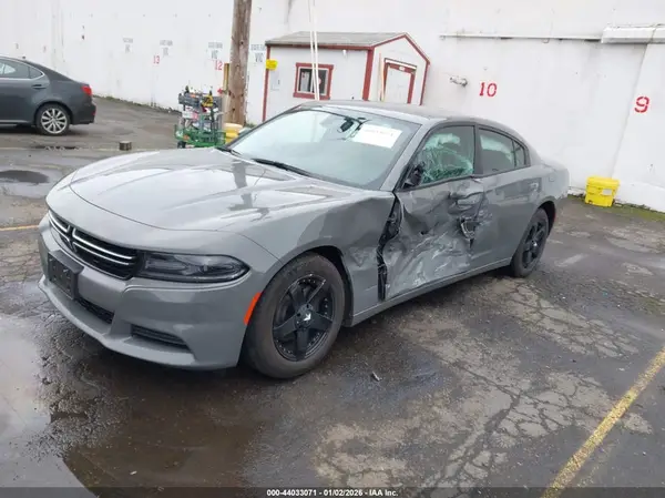 2C3CDXBG8HH504196 2017 DODGE CHARGER - Image 2