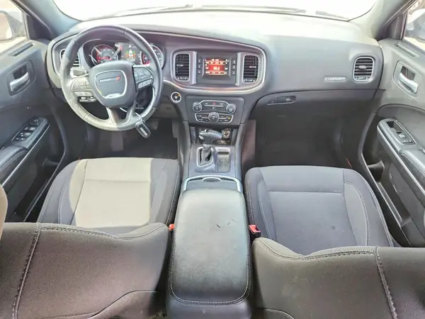 2C3CDXBG8HH537697 2017 DODGE CHARGER - Image 8