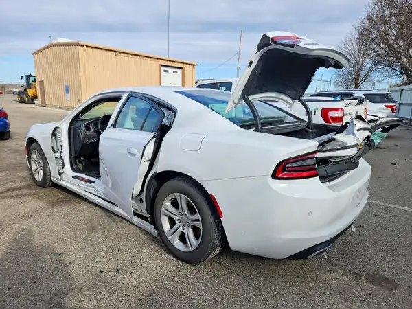2C3CDXBG8HH638805 2017 DODGE CHARGER - Image 2