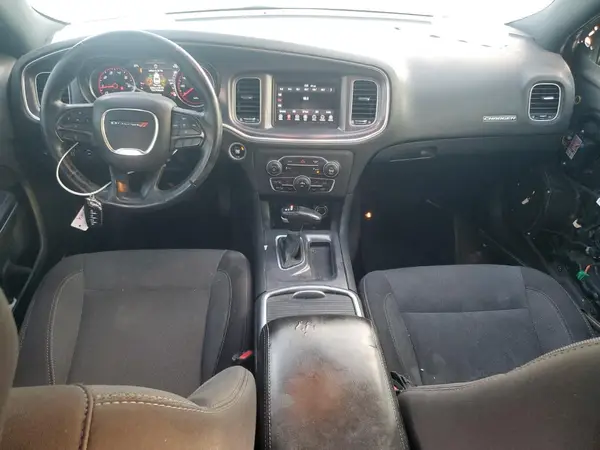 2C3CDXBG8JH173951 2018 DODGE CHARGER - Image 8