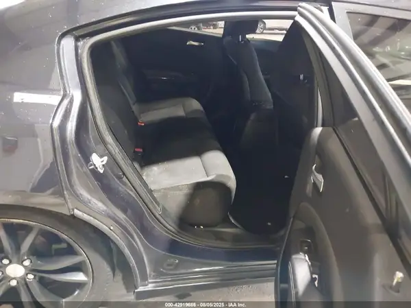 2C3CDXBG8JH185145 2018 DODGE CHARGER - Image 8