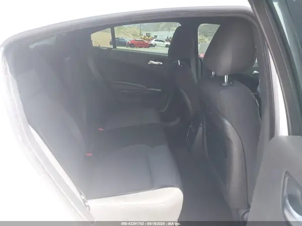 2C3CDXBG8JH284712 2018 DODGE CHARGER - Image 8