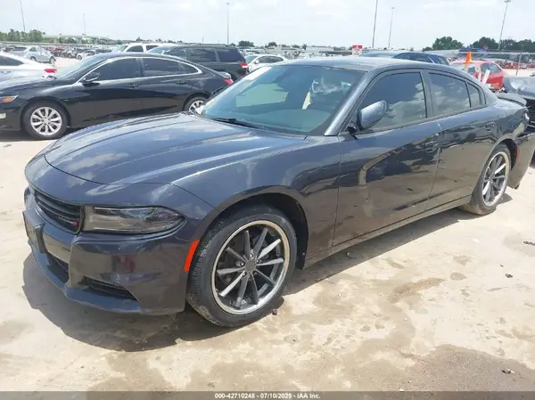 2C3CDXBG8JH329888 2018 DODGE CHARGER - Image 2