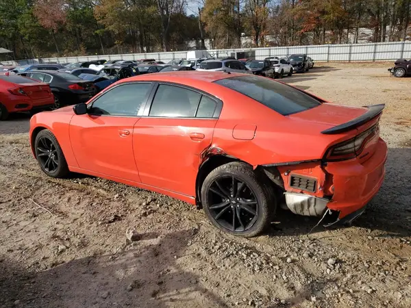 2C3CDXBG8JH336677 2018 DODGE CHARGER - Image 2