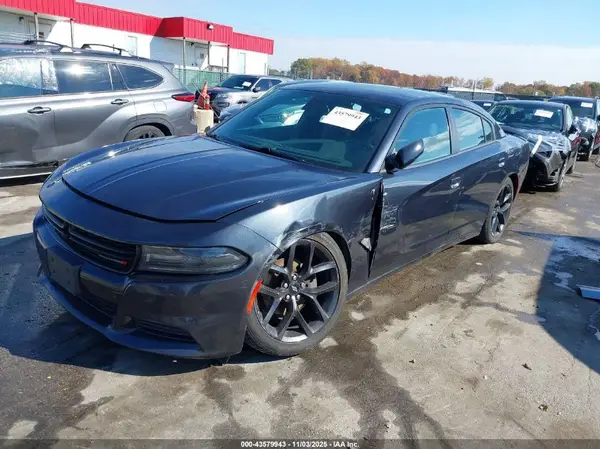 2C3CDXBG8KH510569 2019 DODGE CHARGER - Image 2