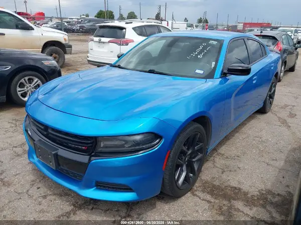 2C3CDXBG8KH510880 2019 DODGE CHARGER - Image 2