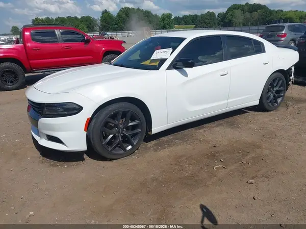 2C3CDXBG8KH553826 2019 DODGE CHARGER - Image 2