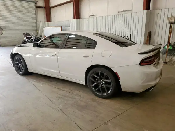 2C3CDXBG8KH553924 2019 DODGE CHARGER - Image 2