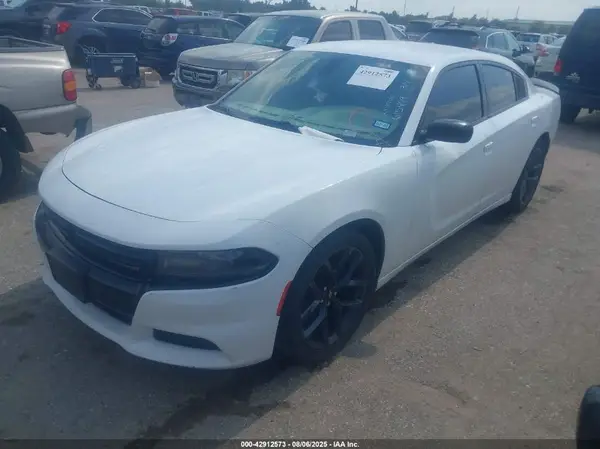 2C3CDXBG8KH615449 2019 DODGE CHARGER - Image 2