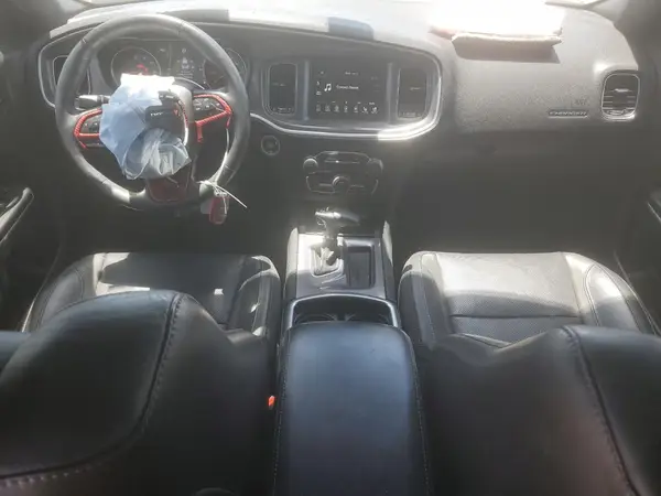 2C3CDXBG8KH643509 2019 DODGE CHARGER - Image 8