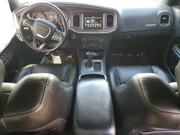 2C3CDXBG8KH657510 2019 DODGE CHARGER - Image 8
