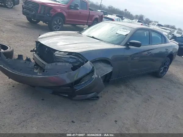2C3CDXBG8KH668202 2019 DODGE CHARGER - Image 2