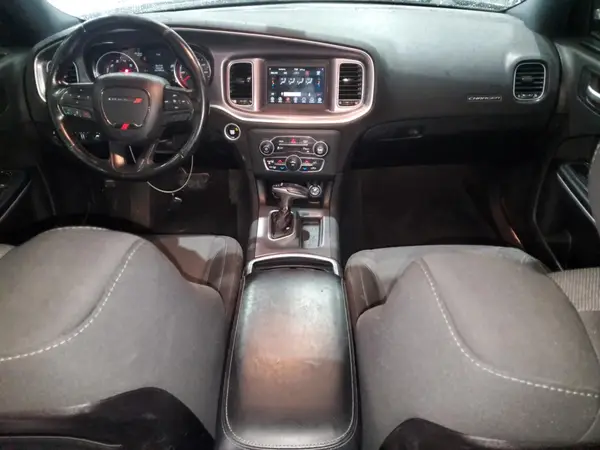 2C3CDXBG8KH709329 2019 DODGE CHARGER - Image 8