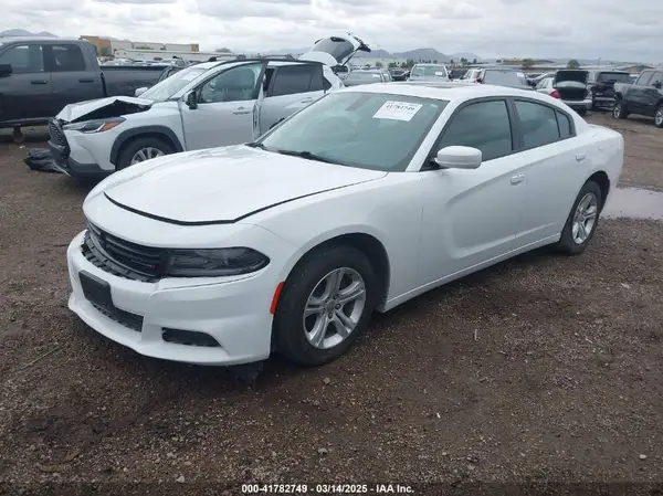 2C3CDXBG8KH724557 2019 DODGE CHARGER - Image 2