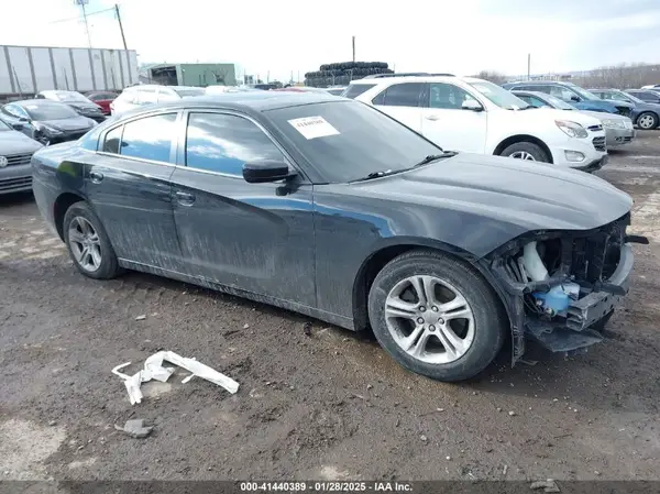 2C3CDXBG8KH724946 2019 DODGE CHARGER - Image 1